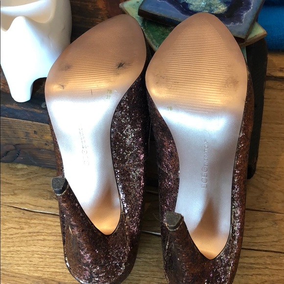 BCBG Brown sparkle pumps - Picture 3 of 3